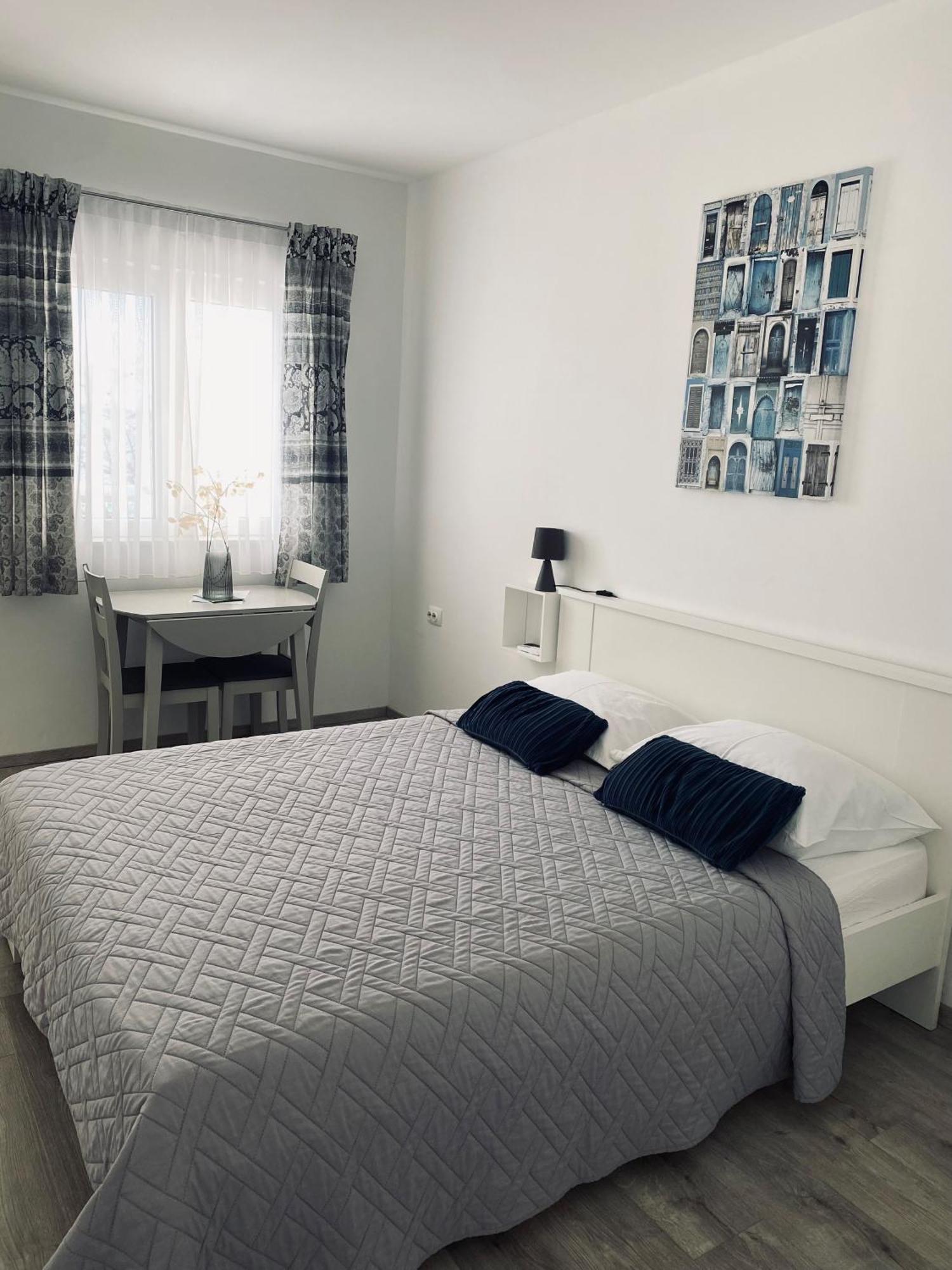 Apartmani Mila Стариград-Пакленица Экстерьер фото