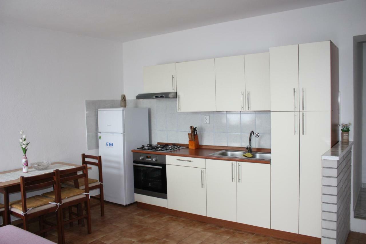 Apartmani Mila Стариград-Пакленица Экстерьер фото