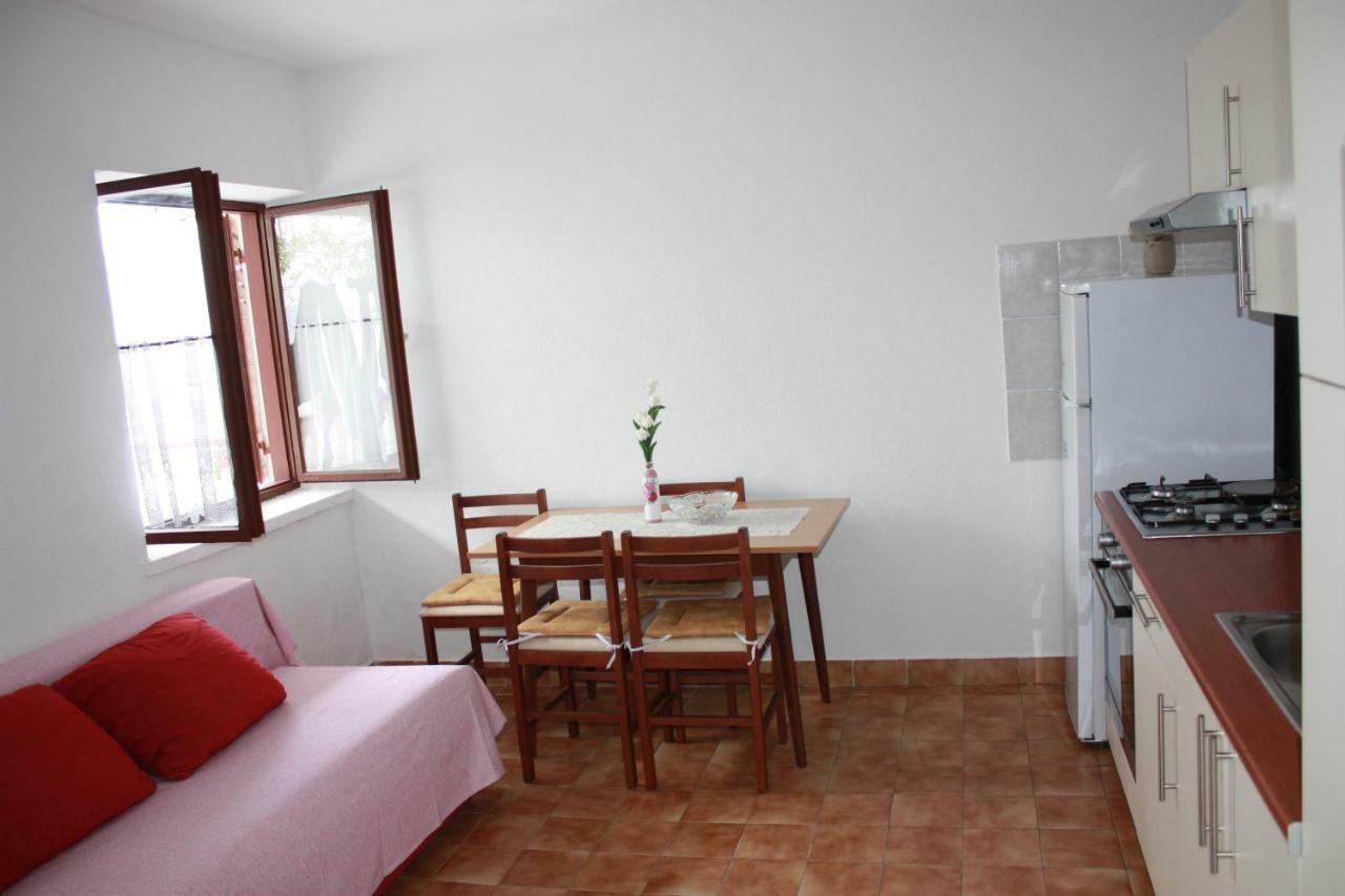 Apartmani Mila Стариград-Пакленица Экстерьер фото